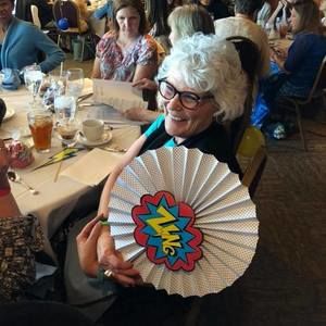 Meet your Posher, Leslie